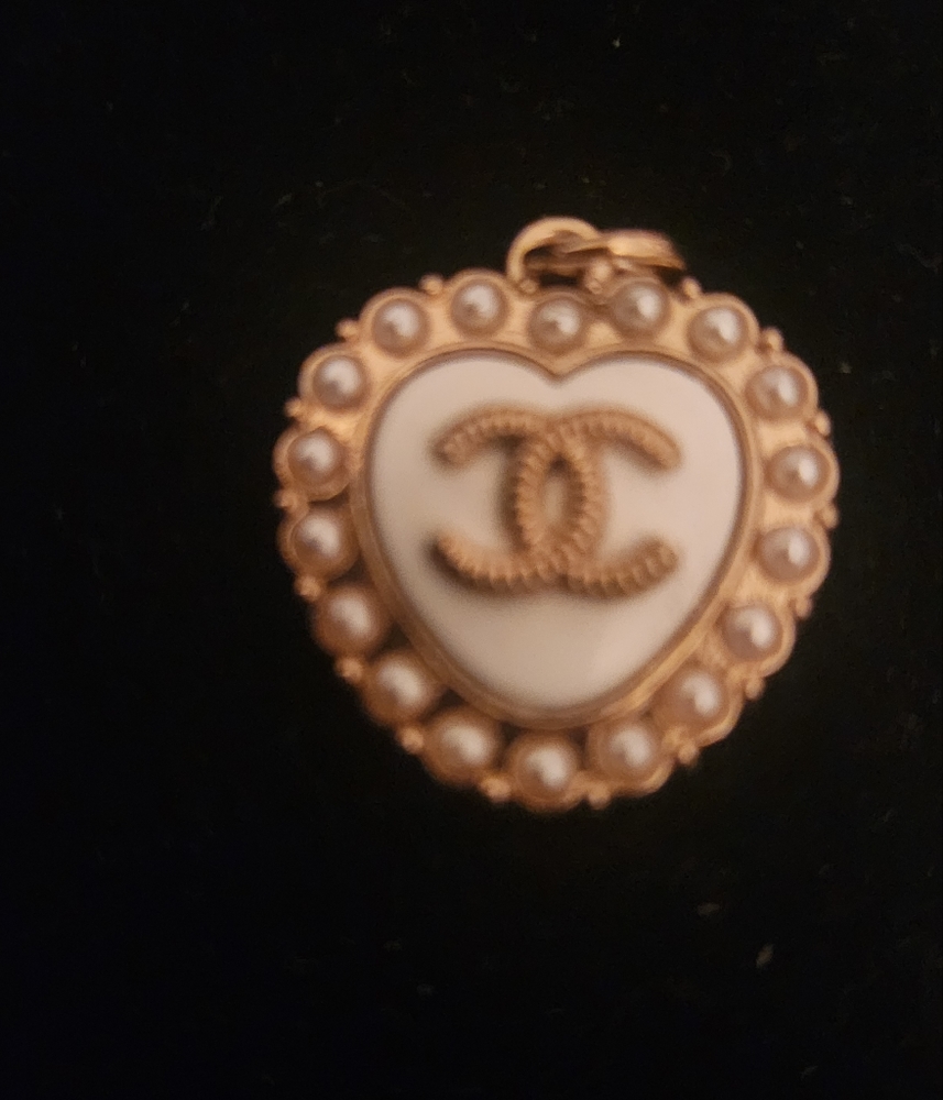 EUC Vintage Charm button stamped
